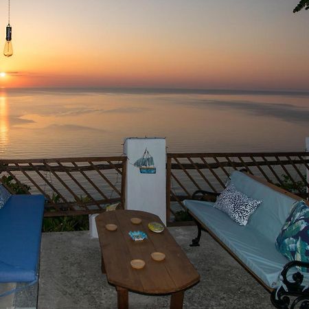 Villa Balcony On The Rocks Agioi Saranta Esterno foto