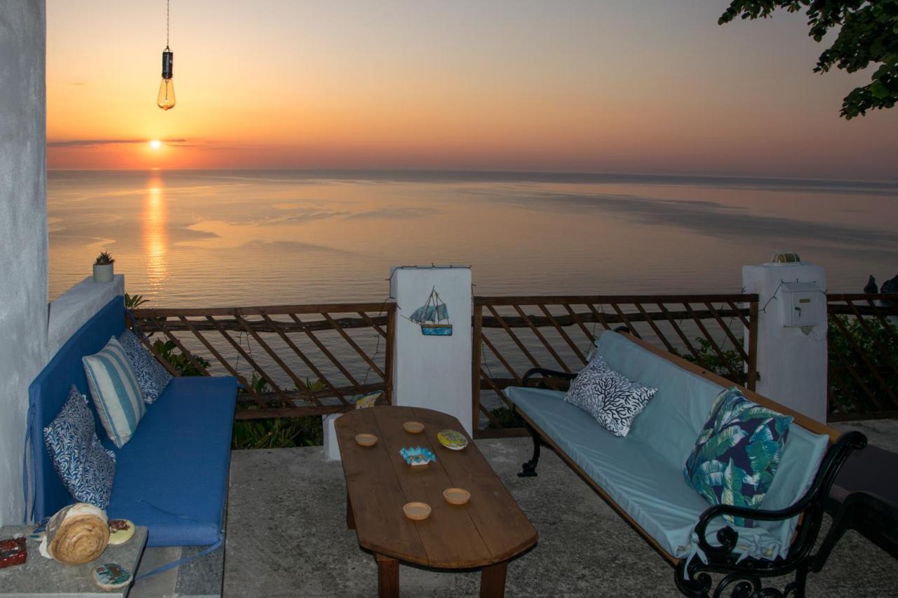Villa Balcony On The Rocks Agioi Saranta Esterno foto
